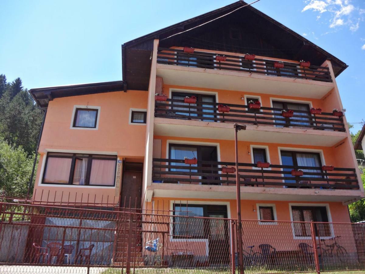 Virmal Hotel Foca Luaran gambar
