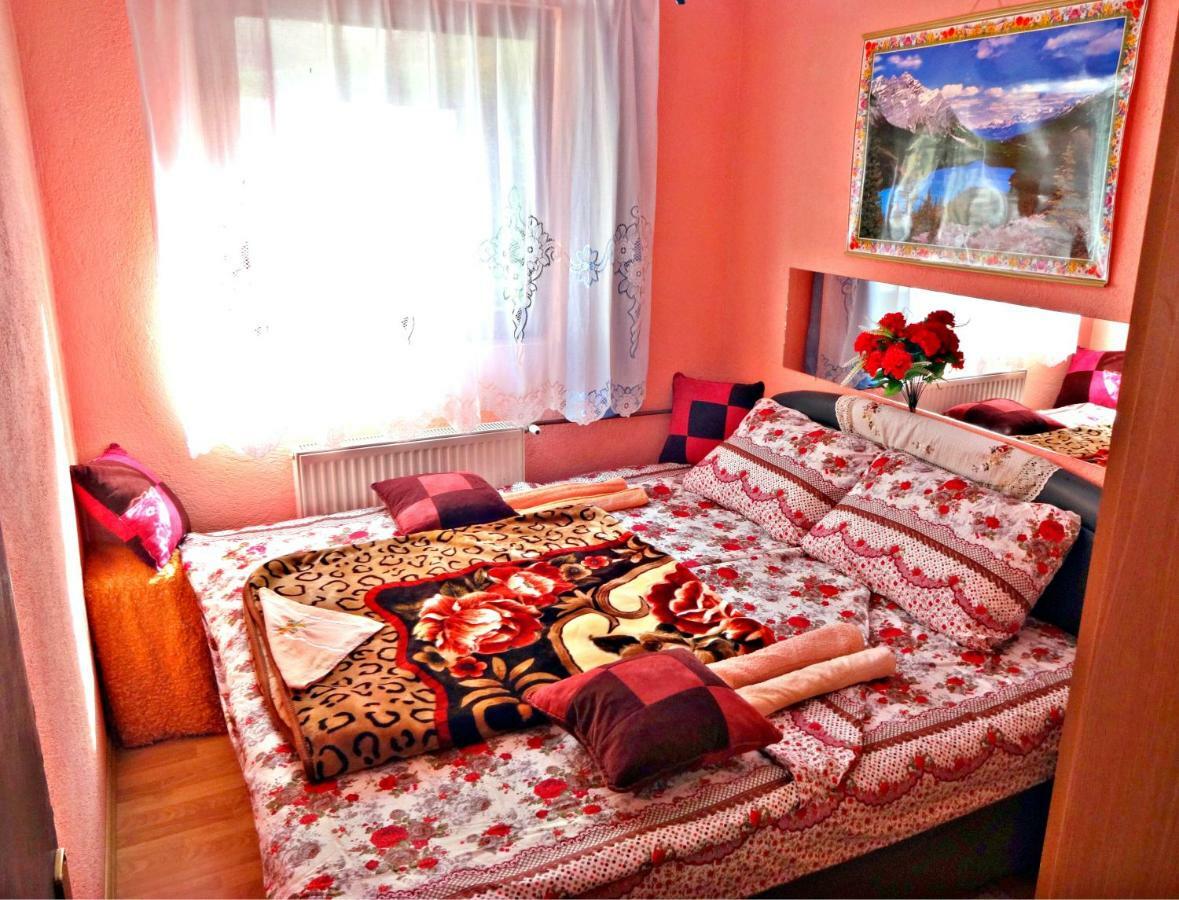 Virmal Hotel Foca Luaran gambar