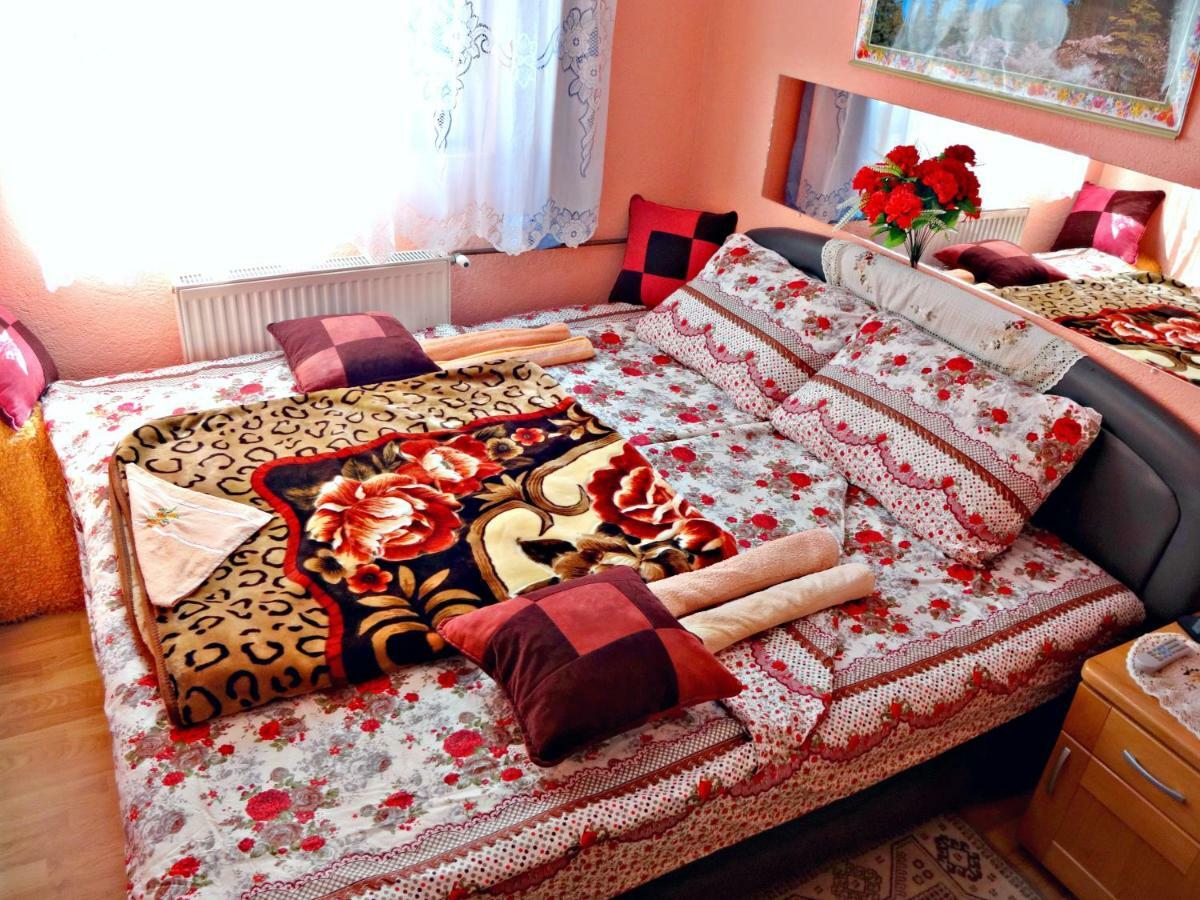 Virmal Hotel Foca Luaran gambar